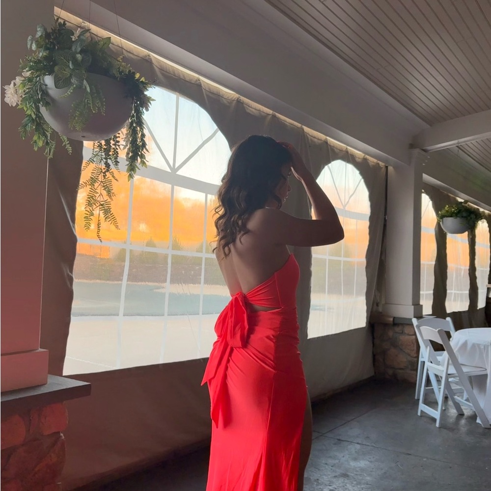 Elegant formal/prom/pageant dress with straps that can be styled in several ways
